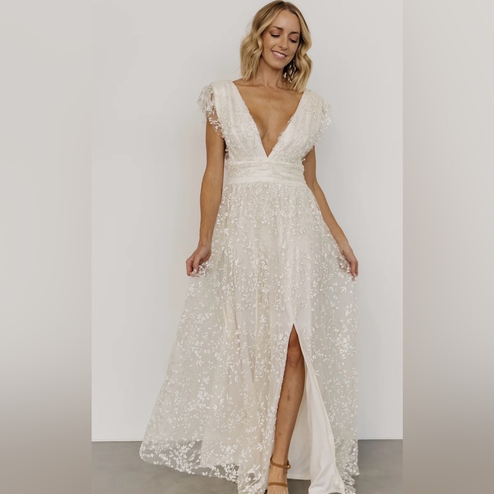 Baltic Born Arlene Shimmer Gown in Ivory size Large $246 Bride Bridal